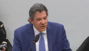 Governo estuda corte em benefícios fiscais, poupando Zona Franca e Simples
