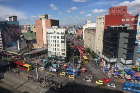 Moody's rebaixa nota de crédito da Colômbia e altera perspectiva para estável